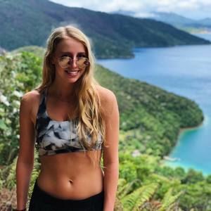 Meet your Posher, Naomi